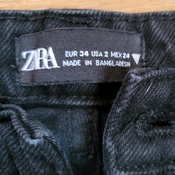 3/30$ Zara *FITS LIKE SIZE 0, labeled as Sz 2* Denim Stove Pipe MidRise LONG - Picture 4 of 4